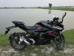 Suzuki GIXXER SF FI ABS